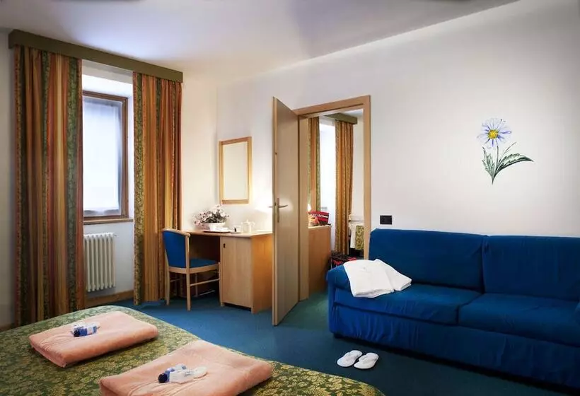 Standard-huone, Grand Hotel Rabbi