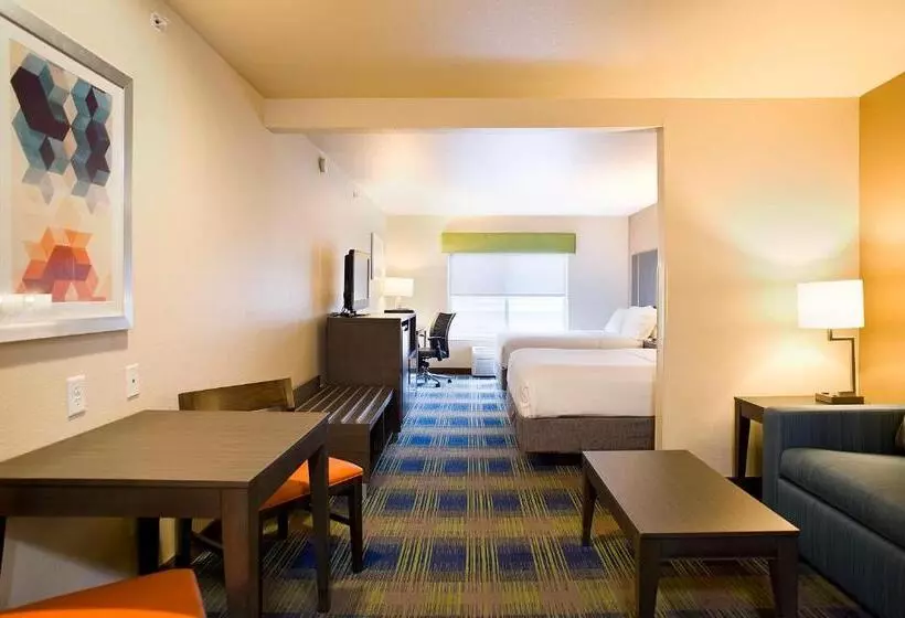 سوییت, Holiday Inn Express Hotel & Suites Brookings, An Ihg
