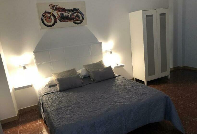 Номер Стандарт, Hostal Tamonante