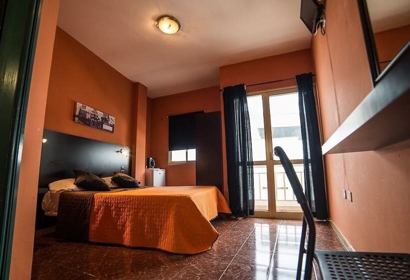 标准间, Hostal Tamonante