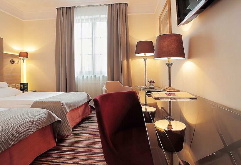 스탠다드 싱글 룸, Branicki