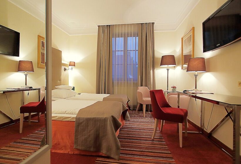 스탠다드 싱글 룸, Branicki