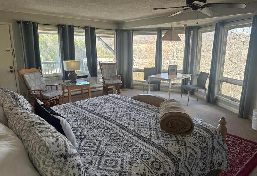 غرفة قياسية سرير كينج, Cliff Dwellers Inn