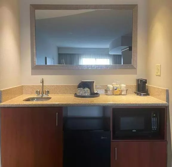 キングサイズベッドのスイートルーム, Courtyard By Marriott Gettysburg
