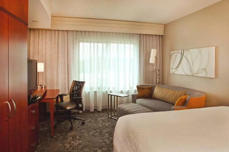キングサイズベッドのスイートルーム, Courtyard By Marriott Gettysburg
