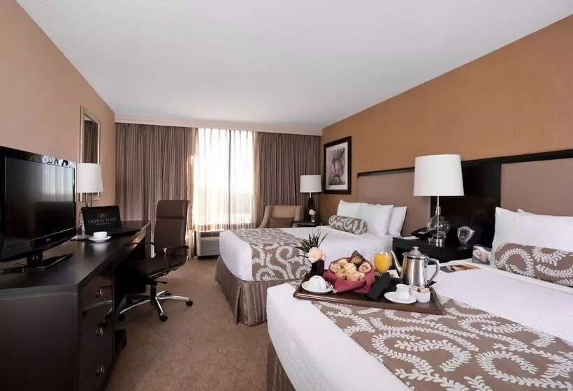 ２ダブルベッドのスタンダードルーム, Crowne Plaza Greenville, An Ihg