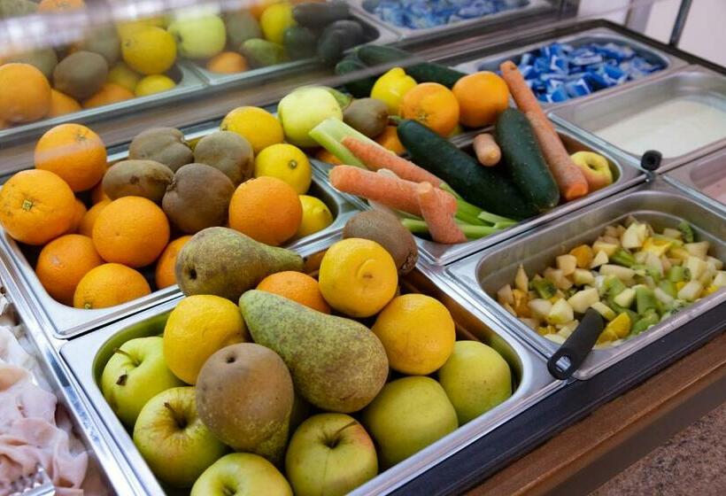 이코노미 룸, Edelweiss Riccione