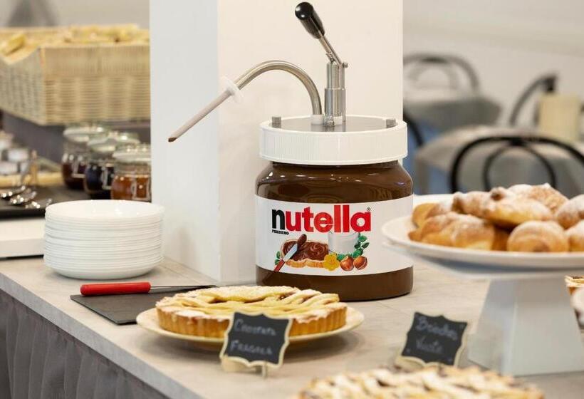 이코노미 룸, Edelweiss Riccione