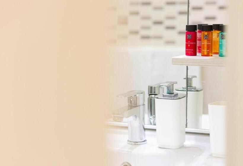 스탠다드 발코니 룸, Edelweiss Riccione