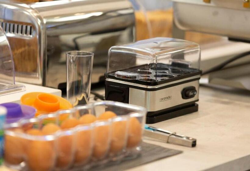 패밀리 룸, Edelweiss Riccione