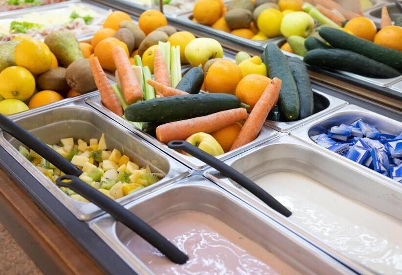 이코노미 룸, Edelweiss Riccione