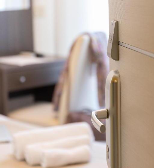 스탠다드 룸 더블 침대, Edelweiss Riccione