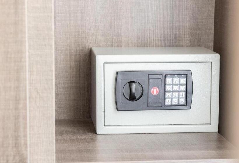 스탠다드 발코니 룸, Edelweiss Riccione