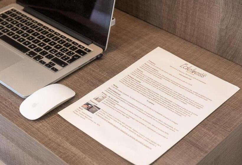 스탠다드 발코니 룸, Edelweiss Riccione