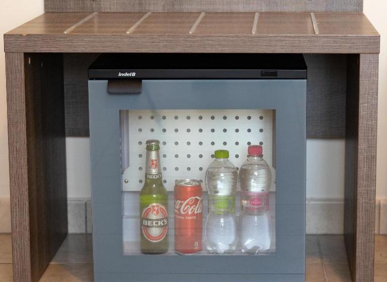 발코니가 있는 4인용 스탠다드 룸, Edelweiss Riccione