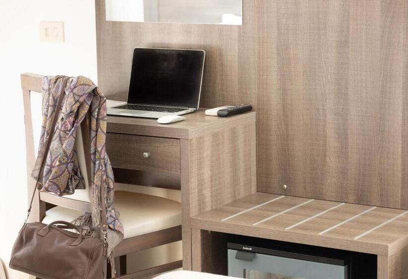 패밀리 룸, Edelweiss Riccione