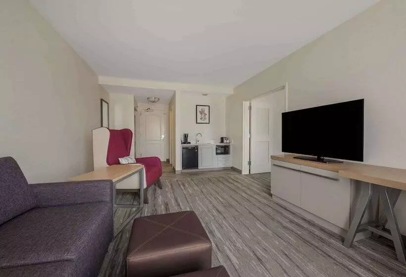 Sviitti King-vuode, Hilton Garden Inn Rockford