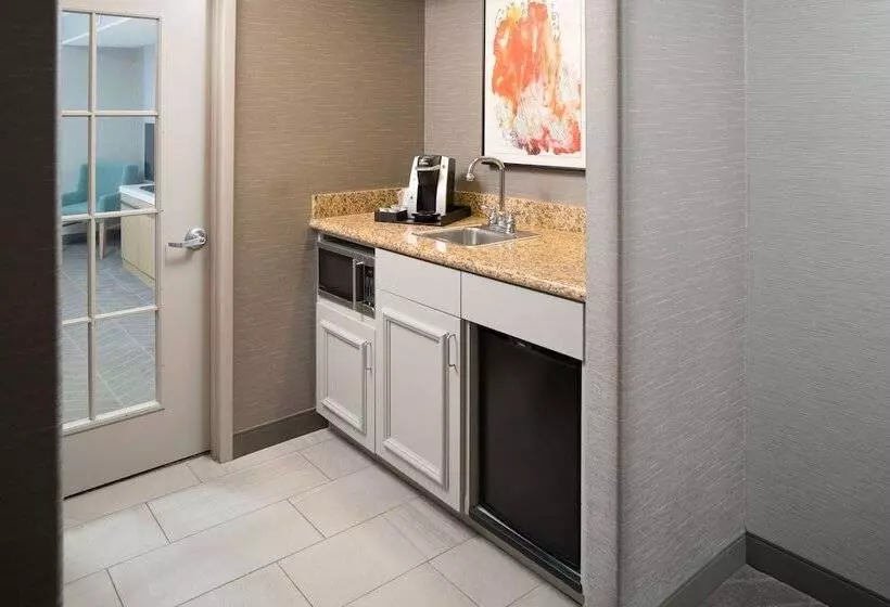 سوییت, Hilton Garden Inn Sioux City Riverfront