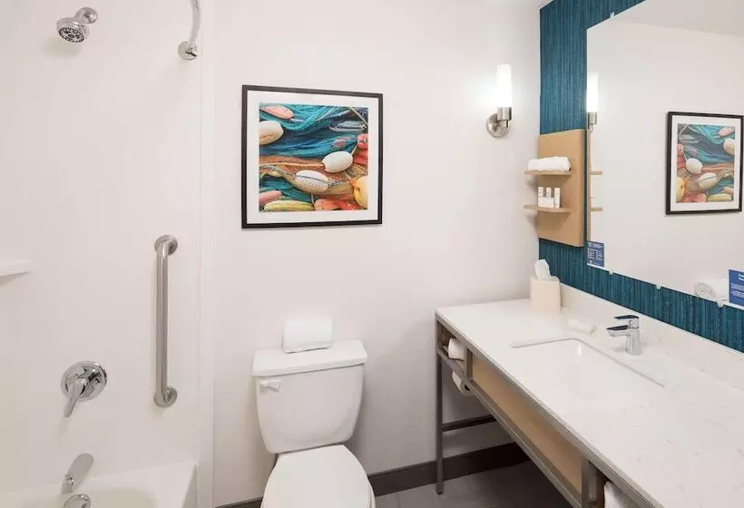 سوییت جونیور, Hilton Garden Inn Sioux City Riverfront