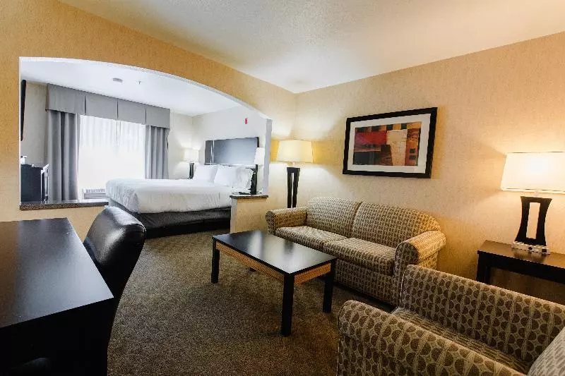 身障者適用キングサイズベッドルーム, Holiday Inn Express Bothell, An Ihg