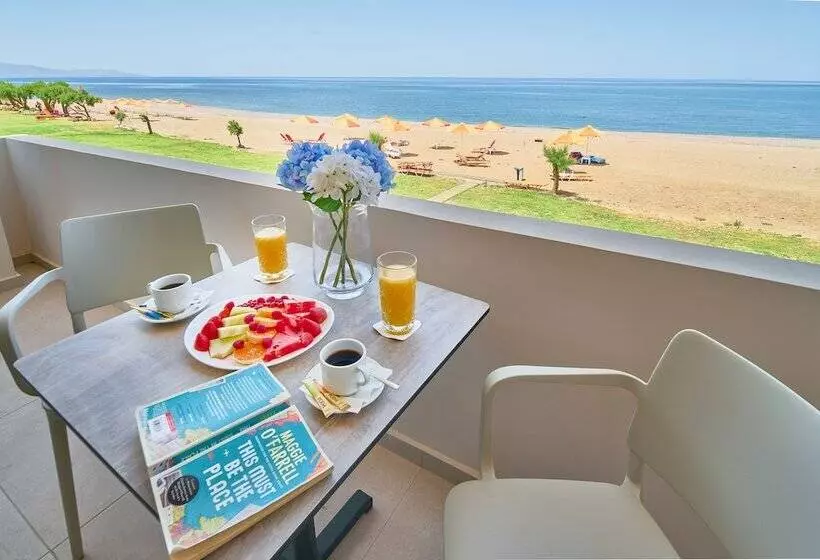 オーシャンビュースーペリアールーム, Silver Beach Hotel & Apartments