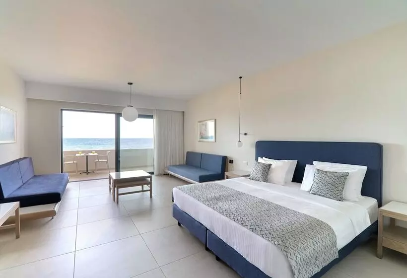 オーシャンビュースーペリアールーム, Silver Beach Hotel & Apartments