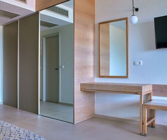 جناح عائلي, Silver Beach Hotel & Apartments