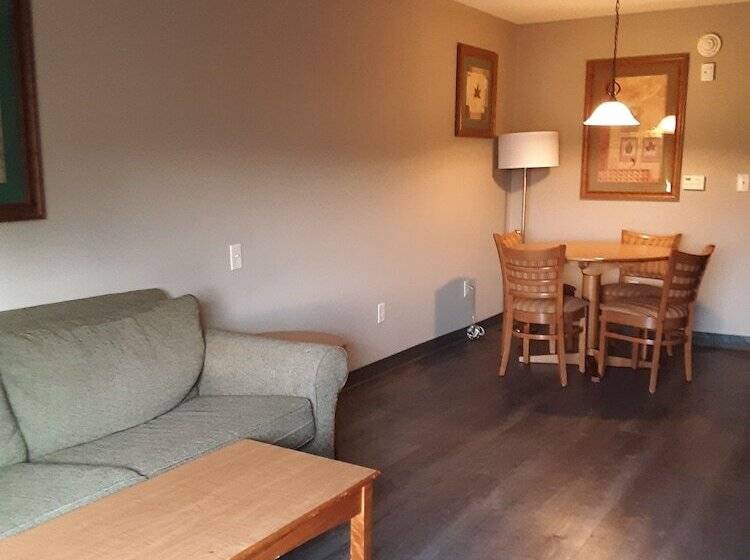 Люкс Deluxe Кровать Кинг, Wingate By Wyndham Bentonville