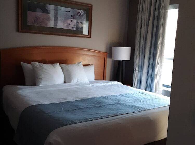 Люкс Deluxe Кровать Кинг, Wingate By Wyndham Bentonville