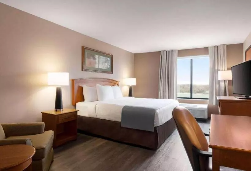 اتاق استاندارد با تخت بزرگ, Wingate By Wyndham Bentonville