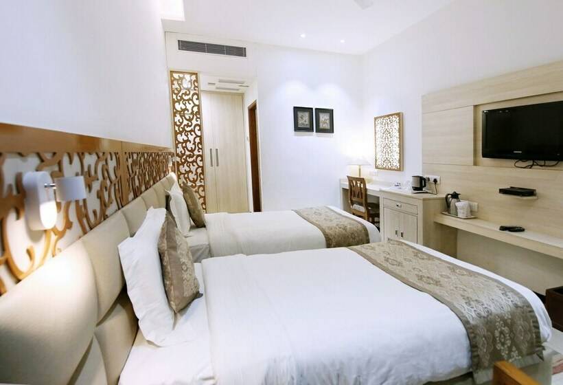 Quarto Deluxe, Yatrik