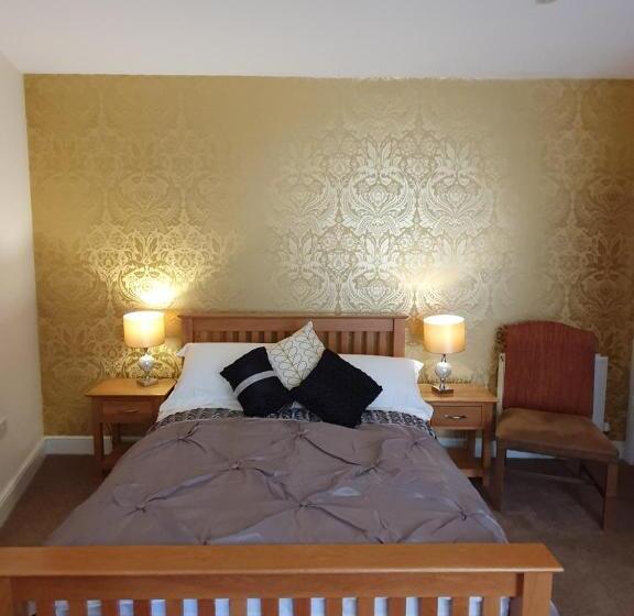 디럭스 룸, The George At Ashley