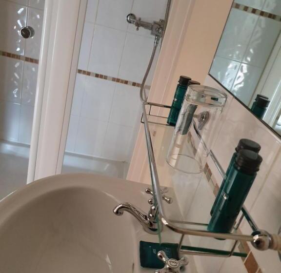 디럭스 패밀리 룸, The George At Ashley