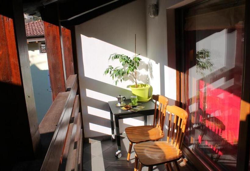 סטודיו דלוקס, B&b Sarca Valley