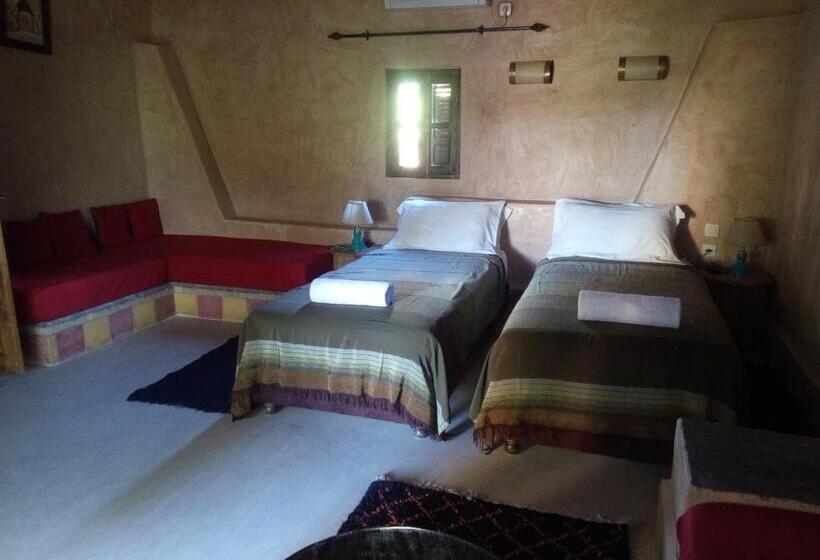 بنجلو قياسى, La Kasbah D Ouzoud