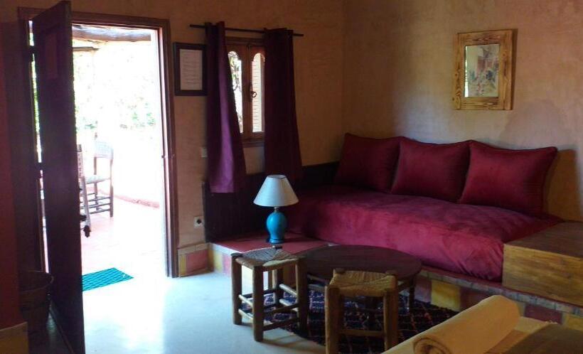 بنجلو قياسى, La Kasbah D Ouzoud