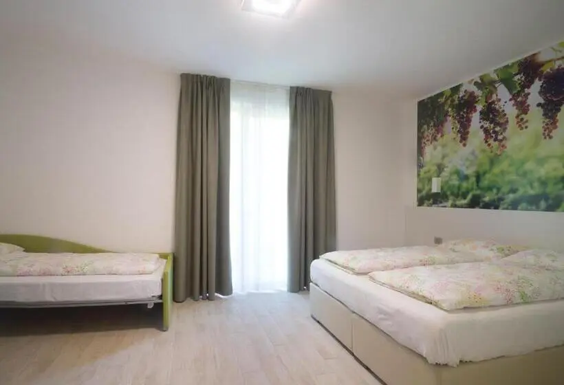 Standard Neljän Hengen Huone, Agriturismo Vin E Amor