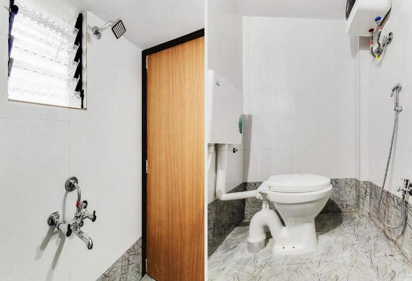 Triple Classic Room, Sandeep