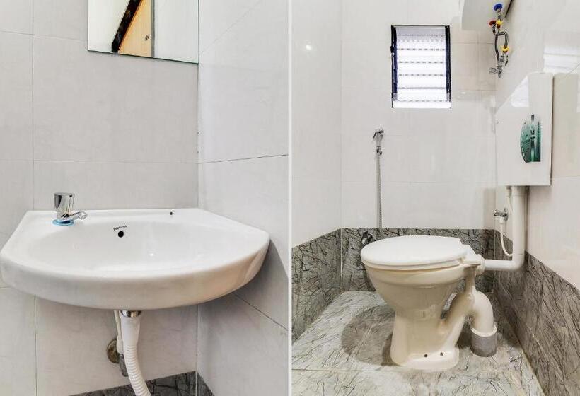 Triple Classic Room, Sandeep