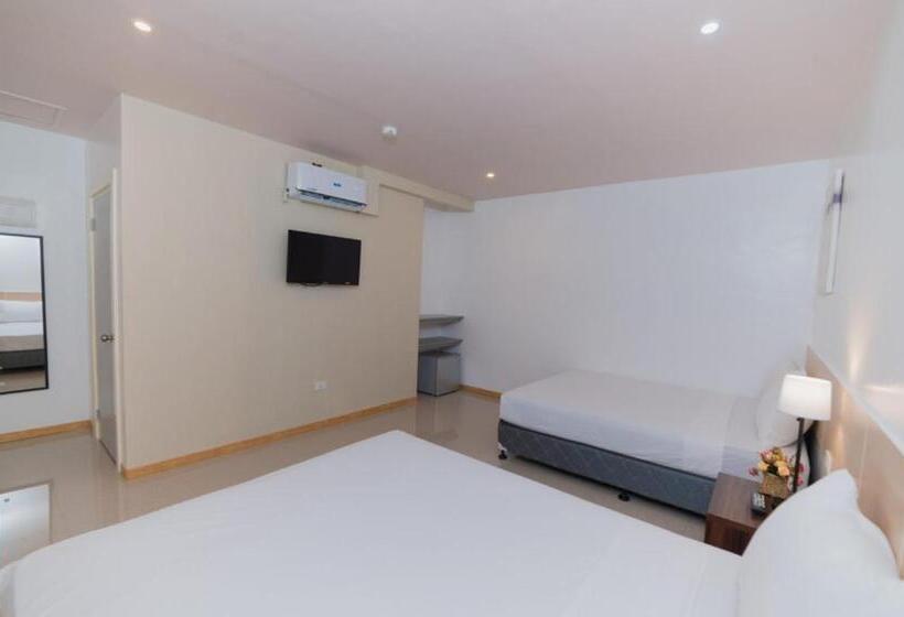 Семейный Номер, Soi Suites