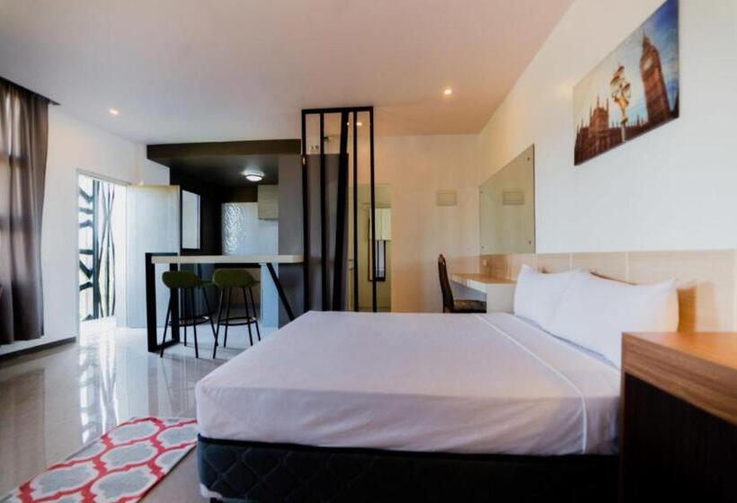 Дом 1 Спальня, Soi Suites