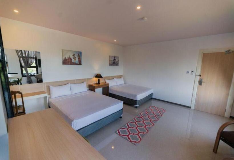 Дом 1 Спальня, Soi Suites