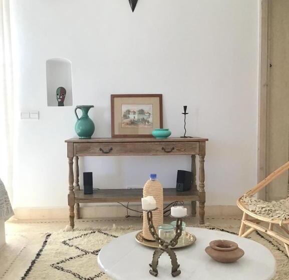 اتاق استاندارد با چشم‌انداز استخر, Dar Alya Essaouira Maison Et Table D Hôtes