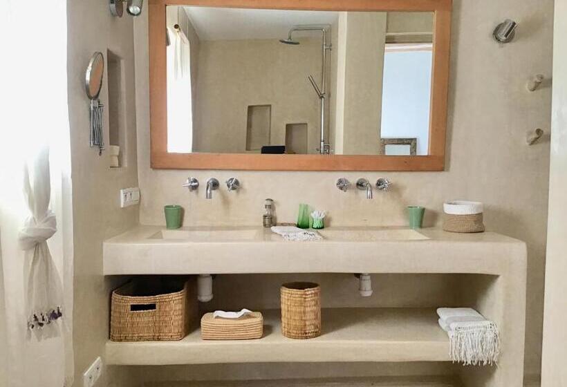 اتاق استاندارد با چشم‌انداز استخر, Dar Alya Essaouira Maison Et Table D Hôtes