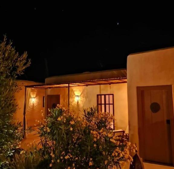 اتاق استاندارد با چشم‌انداز استخر, Dar Alya Essaouira Maison Et Table D Hôtes