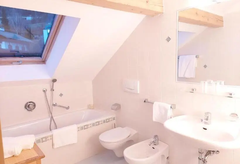 Standard-studio, Residence Zum Theater