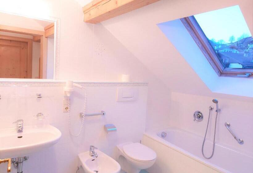 带2个卧室的公寓, Residence Zum Theater