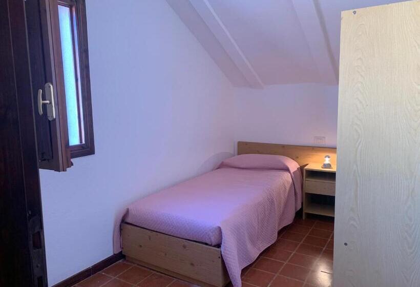 Апартаменты 3 Спальни, Sardegna Beach Cala Reale