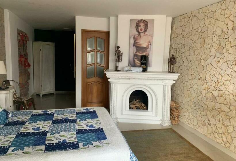 ハイドロマッサージバス付きスイート, Alcatraz