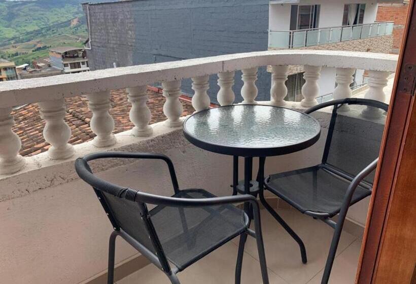 バルコニー付きジュニアスイート, Alcatraz